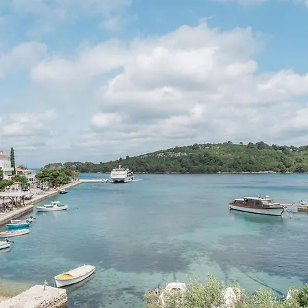 Kamarin Πανσιόν
