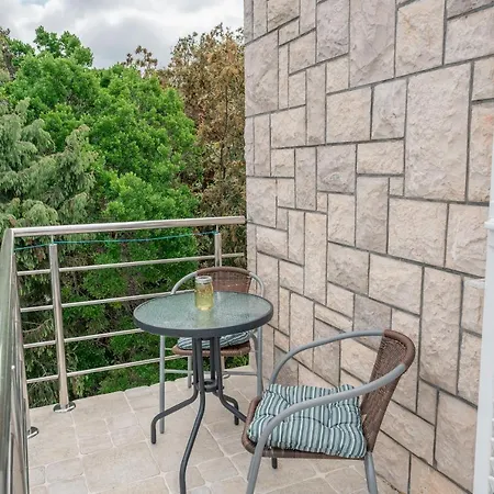 ゲストハウス Kamarin 3*