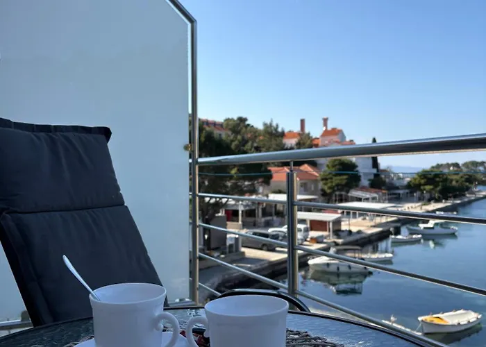 Kamarin Affittacamere Pomena